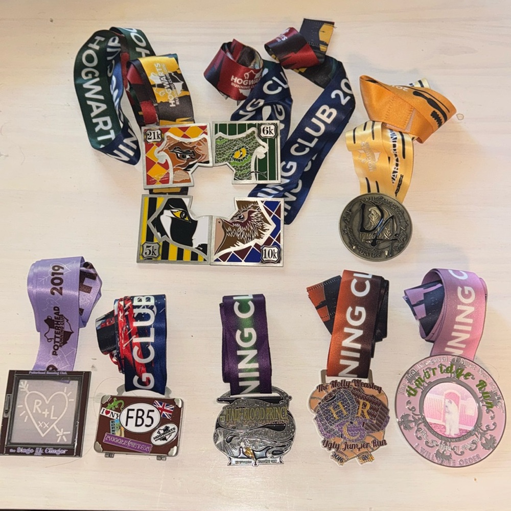 Hogwarts medals hogwarts running club lot harry potter